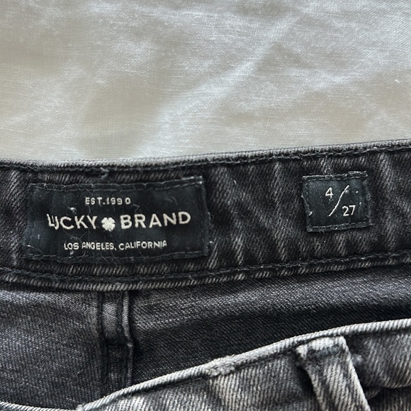 High waisted lucky brand black denim shorts. Size 4 - Picture 2 of 2